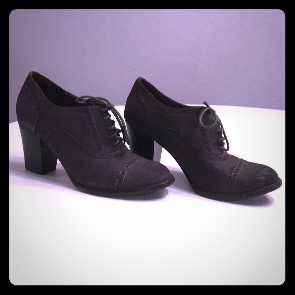 Grey , 2” heels, cute shoes